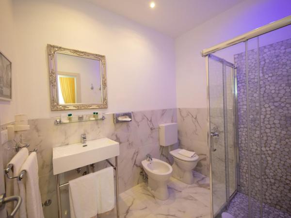 Albergo Rossini 1936 - Small & Charming : photo 6 de la chambre chambre double deluxe