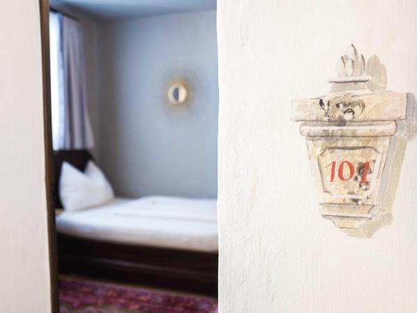 Altstadt Hotel Stadtkrug : photo 10 de la chambre comfort apartment (2 guests 50m2, 3 guests =60m2)