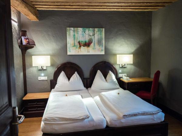 Altstadt Hotel Stadtkrug : photo 4 de la chambre family apartment (2-4 gäste=70m2, 5-6 gäste=90m2)