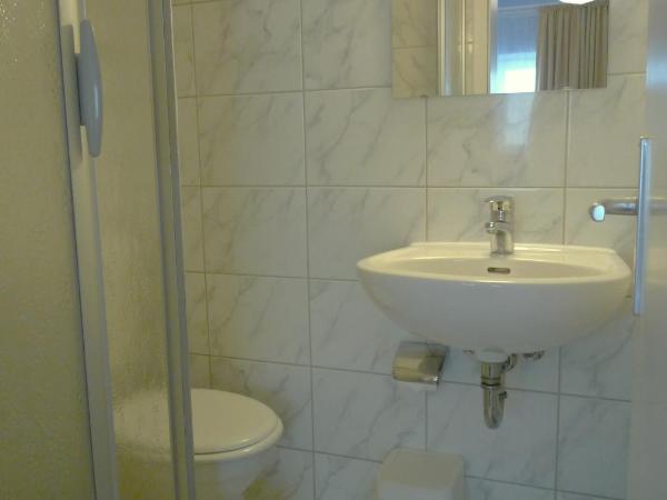 GastHaus Hotel Bremen : photo 1 de la chambre chambre double