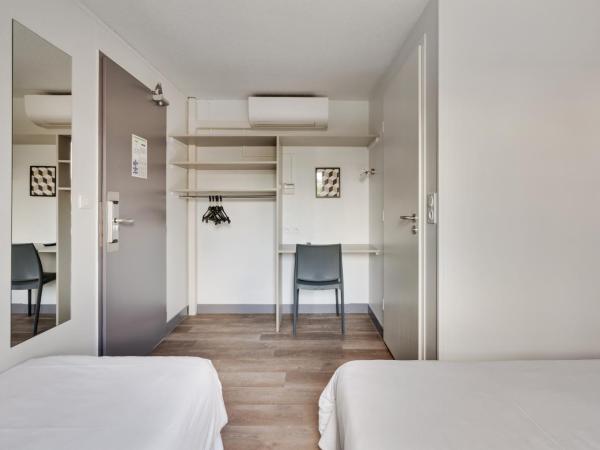 initial by balladins Blois : photo 7 de la chambre chambre triple - 16 m²