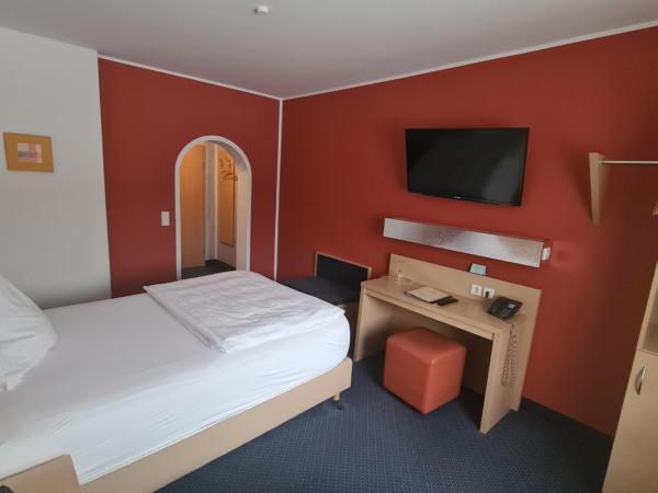 Hotel Silberhorn : photo 6 de la chambre chambre double standard