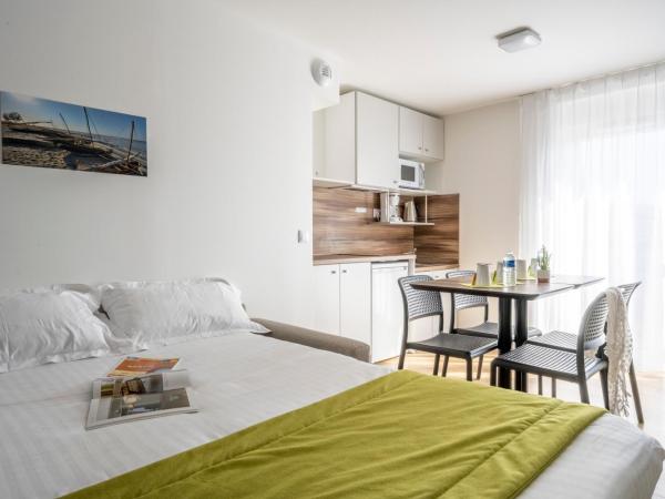 ATHOME RESIDENCE ET SPA : photo 5 de la chambre hébergement t2 classique