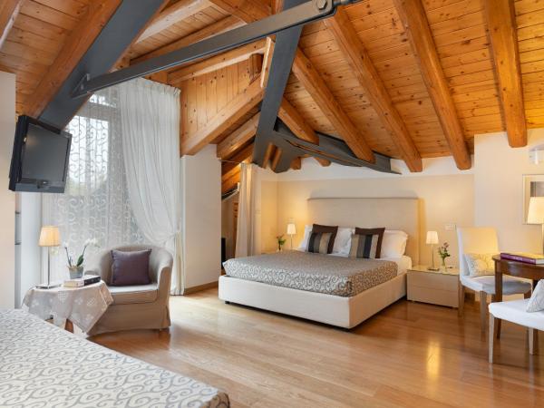 Hotel Rovere : photo 4 de la chambre chambre familiale