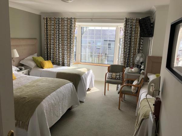 Petra House B&B : photo 2 de la chambre chambre familiale - vue sur lac