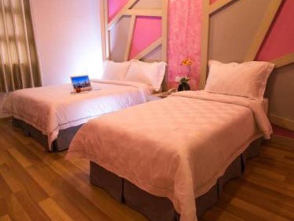 Sunshine Inn Plus : photo 3 de la chambre chambre triple deluxe