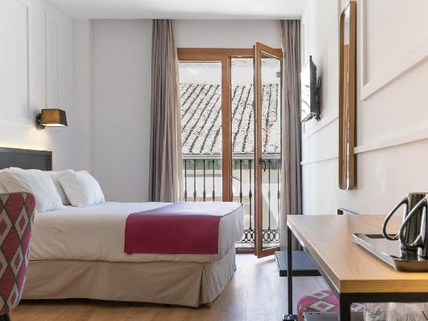 Hotel Boutique Puerta de las Granadas : photo 5 de la chambre hébergement premium avec jacuzzi - vue sur alhambra