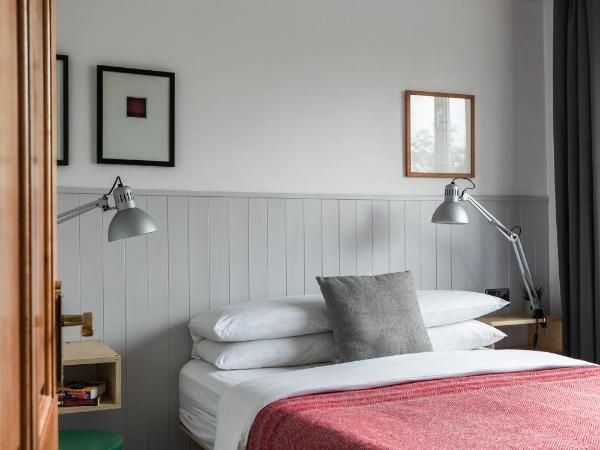 The Stop : photo 8 de la chambre chambre double avec salle de bains privative