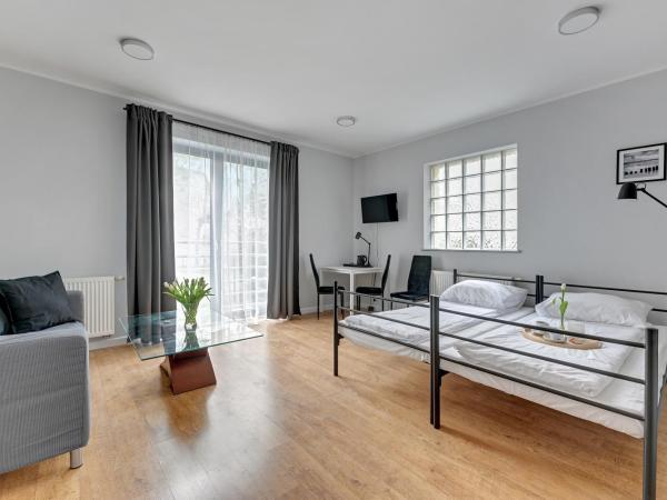 Przystanek Sopot Plaża : photo 3 de la chambre chambre familiale avec salle de bains privative