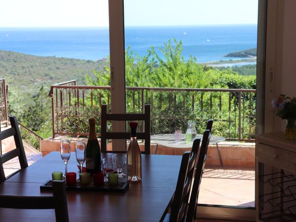 Résidence U Pirellu : photo 10 de la chambre villa standing - vue sur mer (6 adultes) 