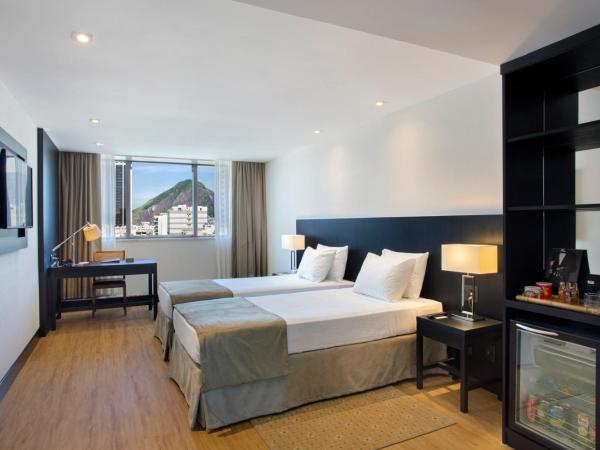 Windsor Leme Hotel : photo 2 de la chambre chambre lits jumeaux de luxe plus