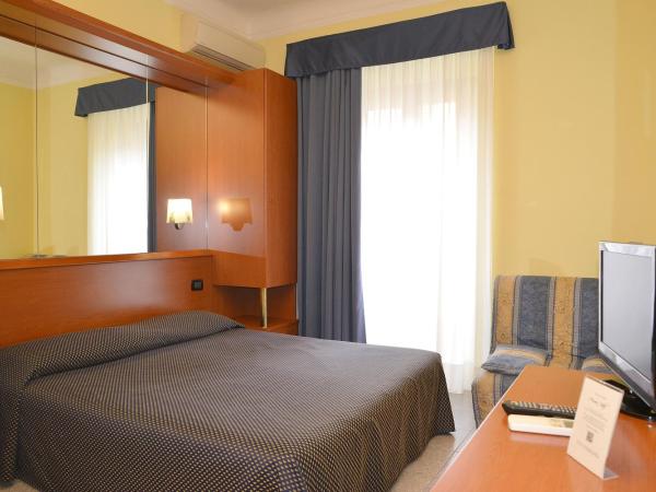 Hotel Aurora : photo 5 de la chambre chambre double