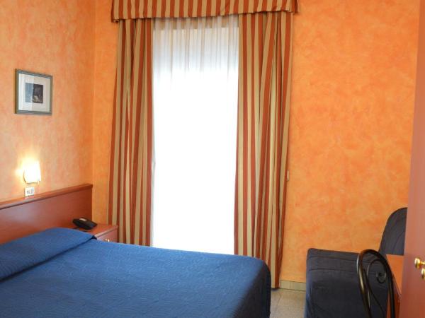 Hotel Aurora : photo 10 de la chambre chambre double