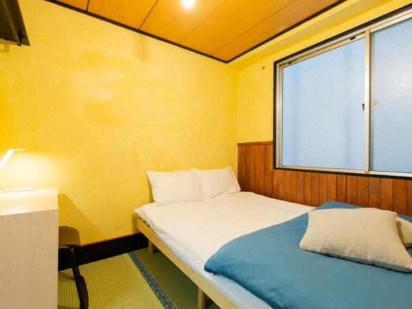 Guest House Shinagawa-shuku : photo 2 de la chambre chambre double avec salle de bains commune