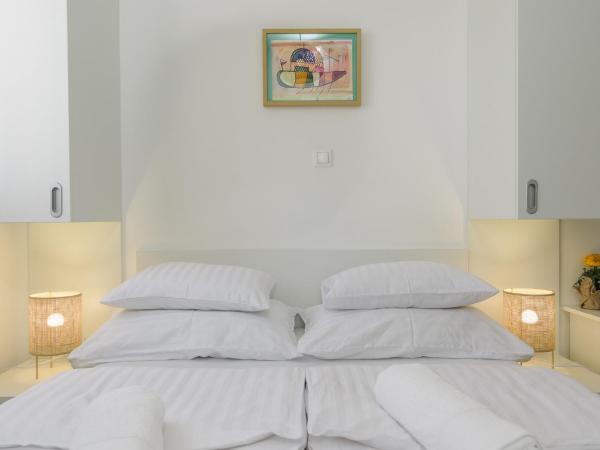 Hotel Vila White : photo 7 de la chambre chambre double avec terrasse