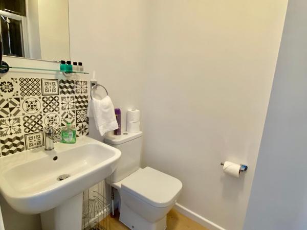 Vikings Accommodation : photo 2 de la chambre chambre triple