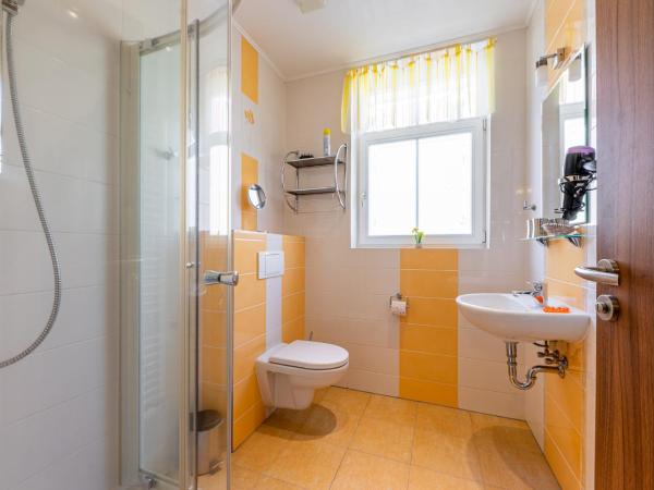 Villa Walir - Spa Hotel Garni SUPERIOR : photo 5 de la chambre appartement standard