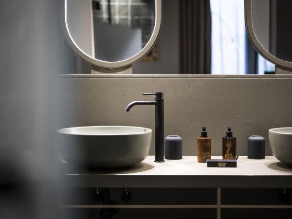 Altstadthotel Weisses Kreuz : photo 7 de la chambre suite super patio 