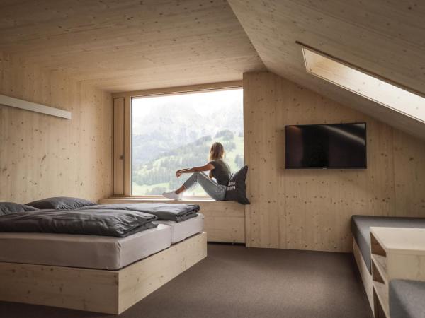 Revier Mountain Lodge Adelboden : photo 4 de la chambre chambre sur le toit