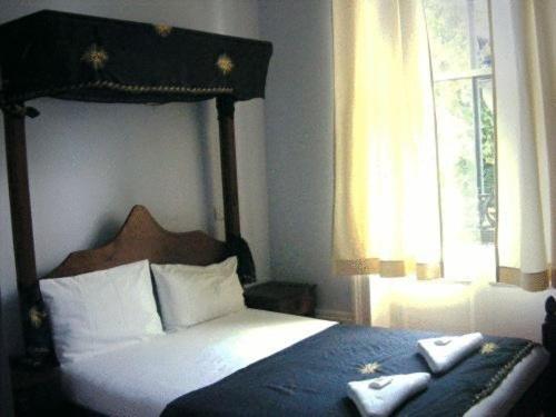 Islington Inn : photo 3 de la chambre chambre lits jumeaux