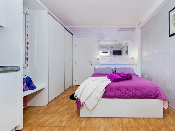 Apartments and Rooms Villa Dea ADULTS ONLY : photo 1 de la chambre chambre double avec terrasse