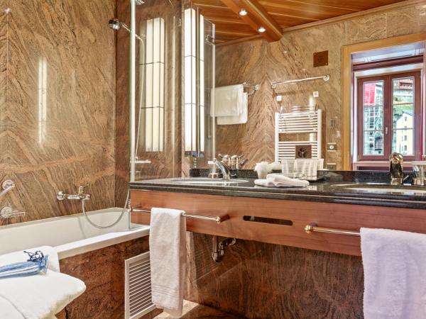 Grand Hotel Zermatterhof : photo 9 de la chambre suite d'angle 1 chambre - vue sur le cervin