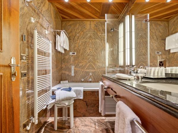 Grand Hotel Zermatterhof : photo 6 de la chambre suite d'angle 1 chambre - vue sur le cervin