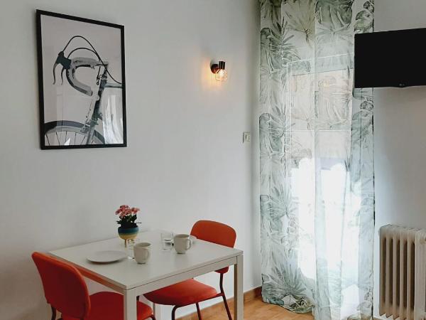 Hostal Lucia by gaiarooms : photo 1 de la chambre studio