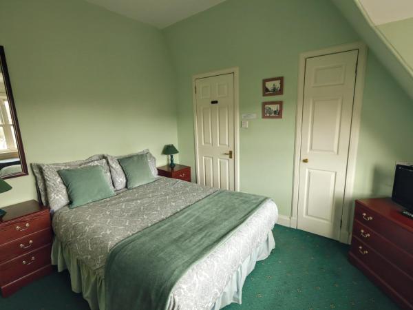 Airdenair Guest House : photo 9 de la chambre chambre double avec salle de bains privative