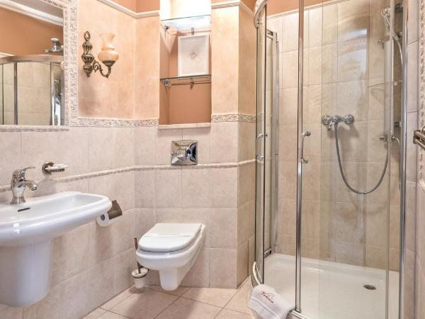 Pałacyk Karkonosze koło Karpacza : photo 2 de la chambre chambre triple