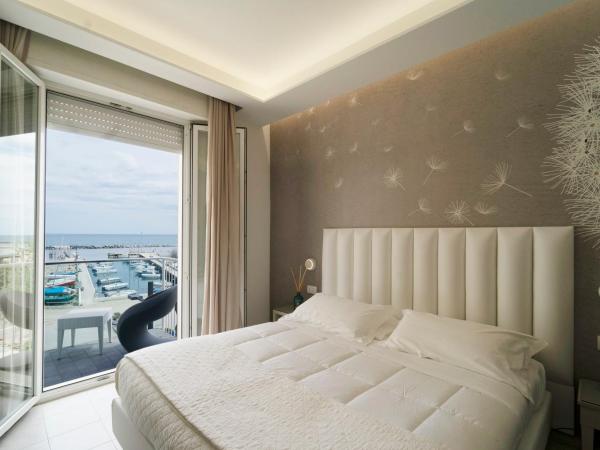 Hotel Stella D'Oro : photo 2 de la chambre chambre triple deluxe - vue sur mer