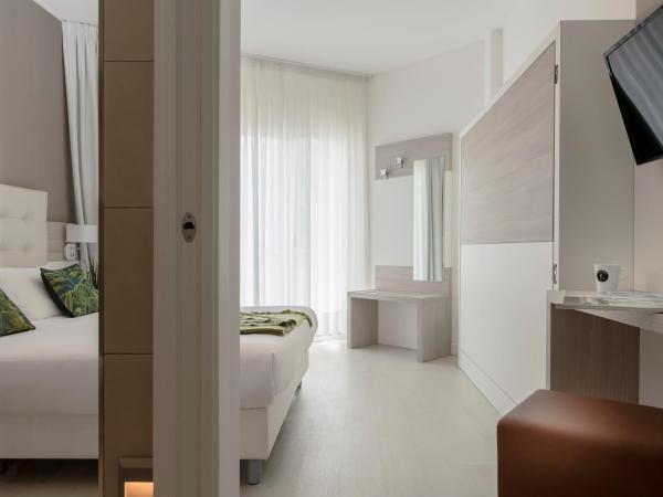 Hotel Delle Rose : photo 3 de la chambre chambre double standard