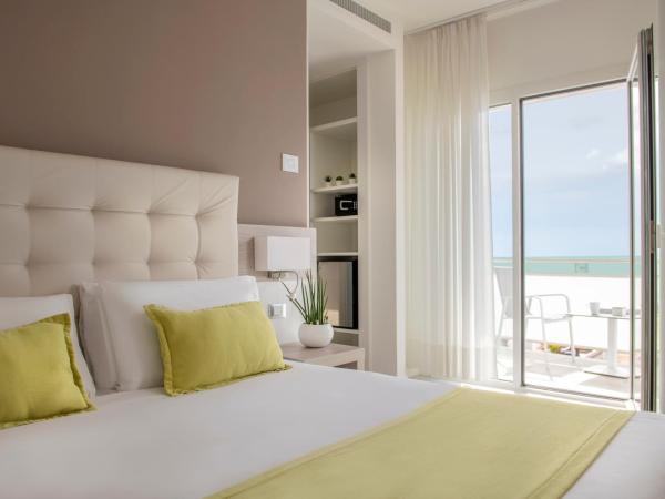 Hotel Delle Rose : photo 10 de la chambre chambre double supérieure - vue sur mer