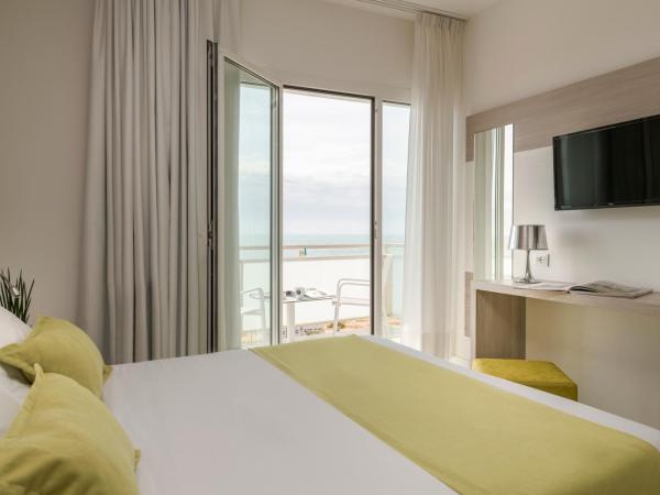 Hotel Delle Rose : photo 1 de la chambre chambre double supérieure - vue sur mer