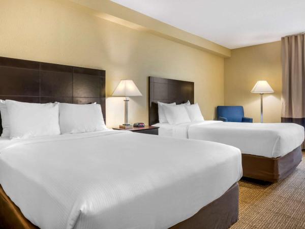 Comfort Inn International Dr : photo 3 de la chambre chambre avec 2 lits queen-size - canapé-lit