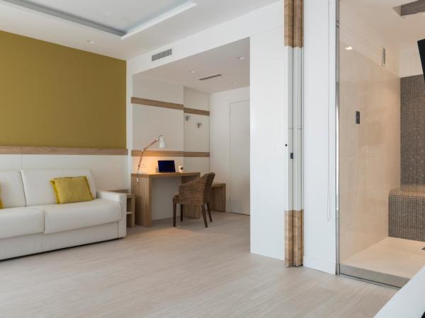 Hotel Delle Rose : photo 3 de la chambre suite