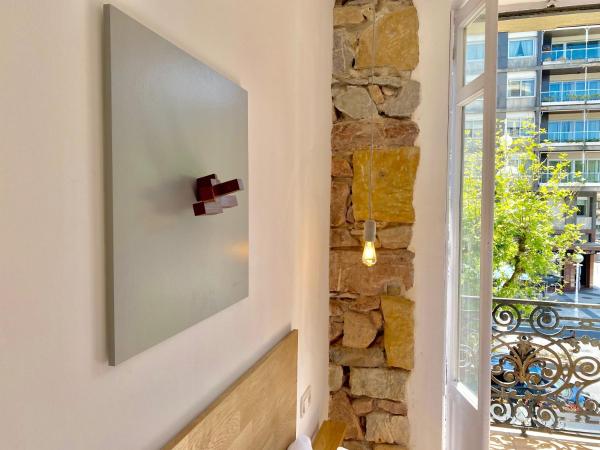 Mirandoalaconcha Rooms : photo 4 de la chambre studio 6 zuberoa - vue latérale sur plage