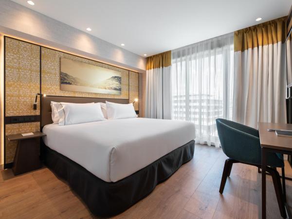 Eurostars Aliados : photo 7 de la chambre chambre double deluxe avec balcon - vue sur avenue des aliados