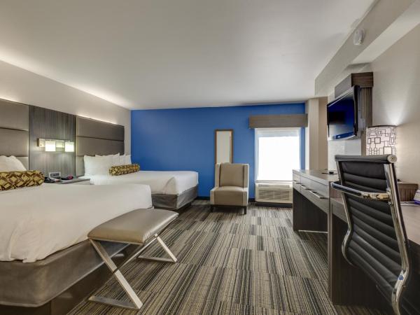 Alexis Inn and Suites Hotel : photo 8 de la chambre suite 1 chambre avec 2 lits queen-size