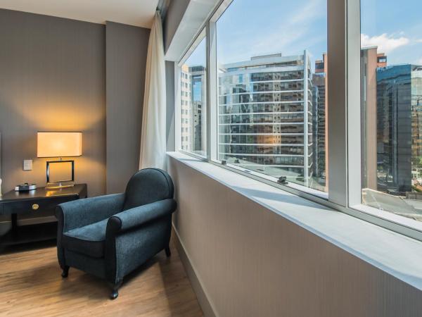 Pullman Sao Paulo Vila Olimpia : photo 4 de la chambre chambre supérieure lit queen-size