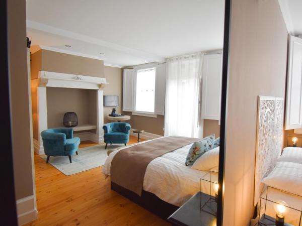 Charme 19 : photo 3 de la chambre suite avec balcon