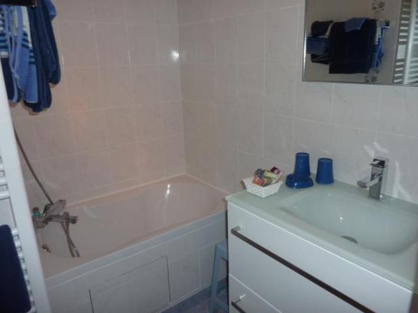 Chambres d'Hôtes de l'Auraine : photo 5 de la chambre chambre familiale (2 adultes et 2 enfants)