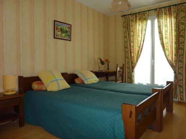 Chambres d'Hôtes de l'Auraine : photo 1 de la chambre chambre lits jumeaux