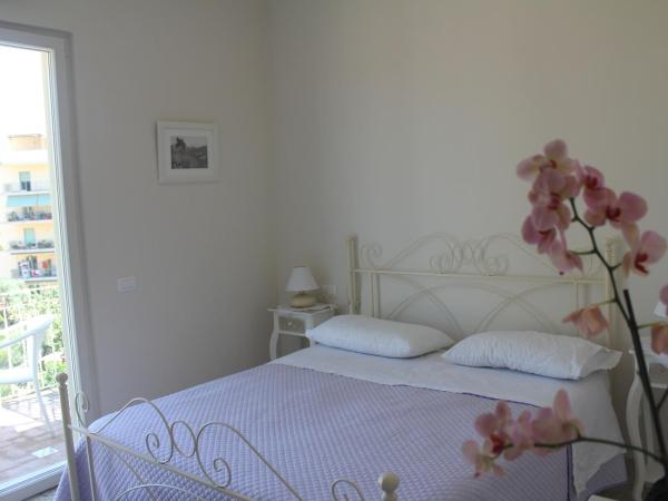 B&B Il Giglio Bianco : photo 5 de la chambre chambre double