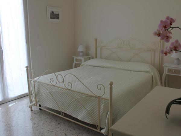 B&B Il Giglio Bianco : photo 1 de la chambre chambre double