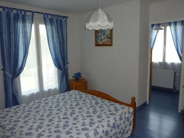 Chambres d'Hôtes de l'Auraine : photo 2 de la chambre chambre familiale (2 adultes et 2 enfants)