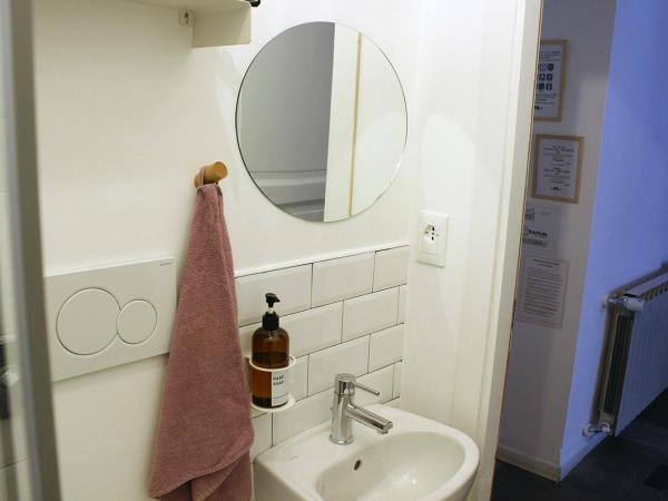 Bamboo Eco Hostel : photo 9 de la chambre chambre double ou lits jumeaux avec salle de bains privative