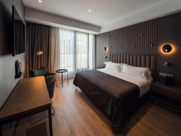 Catalonia Gran Vía Bilbao : photo 3 de la chambre chambre double ou lits jumeaux deluxe avec terrasse