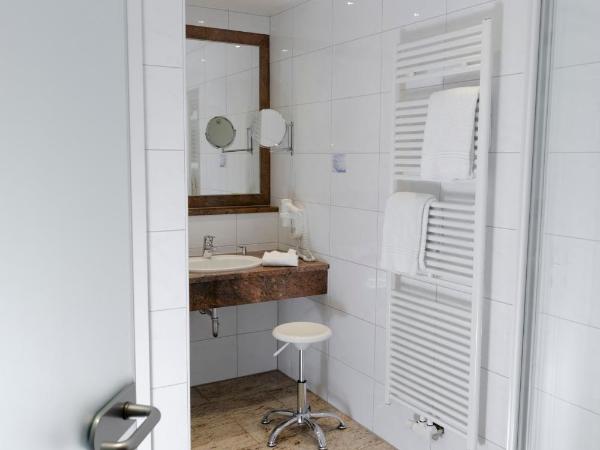 Hotel Plattenwirt : photo 6 de la chambre grande chambre double ou lits jumeaux - vue sur rue