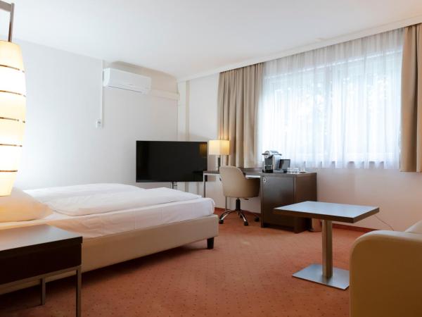 Hotel Plattenwirt : photo 4 de la chambre grande chambre double ou lits jumeaux - vue sur rue